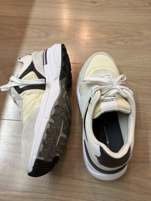 Продавам мъжки маратонки Tommy Hilfiger