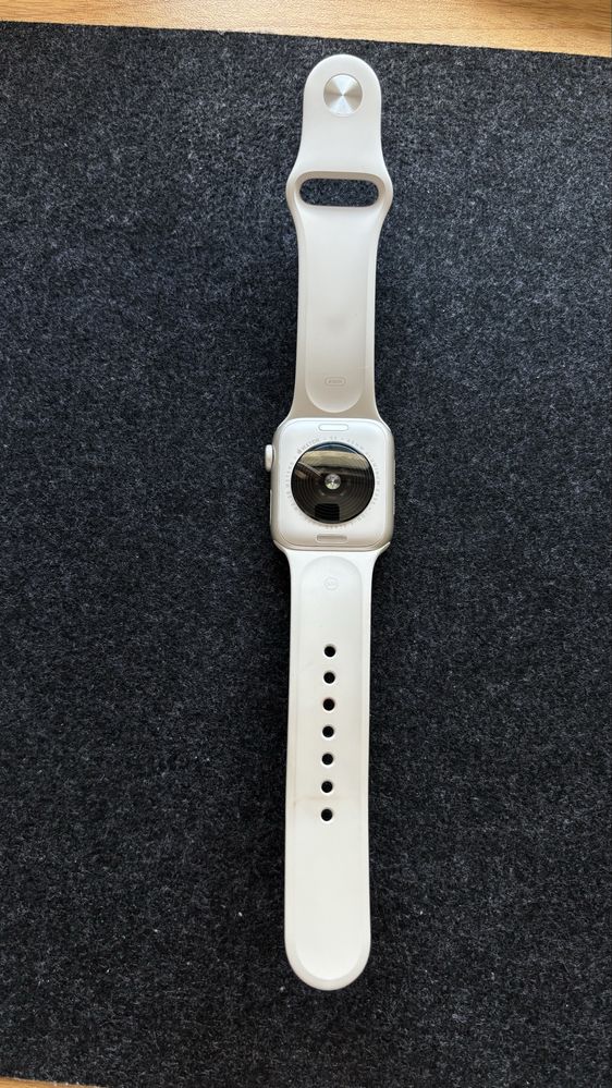 Apple Watch SE 2 (2023г) 40mm Цвят Starlight Smart Watch iPhone