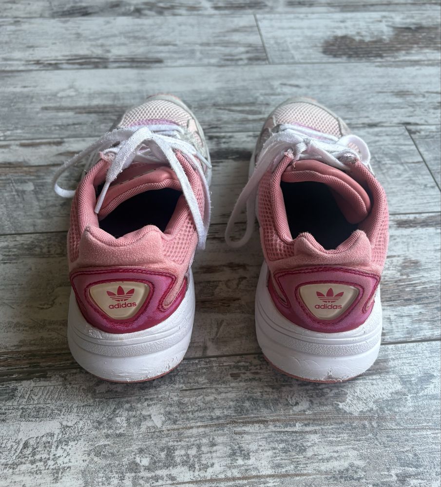 Детски маратонки Adidas Originals Falcon W