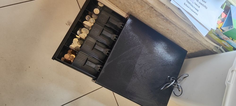 Сейф каса за пари