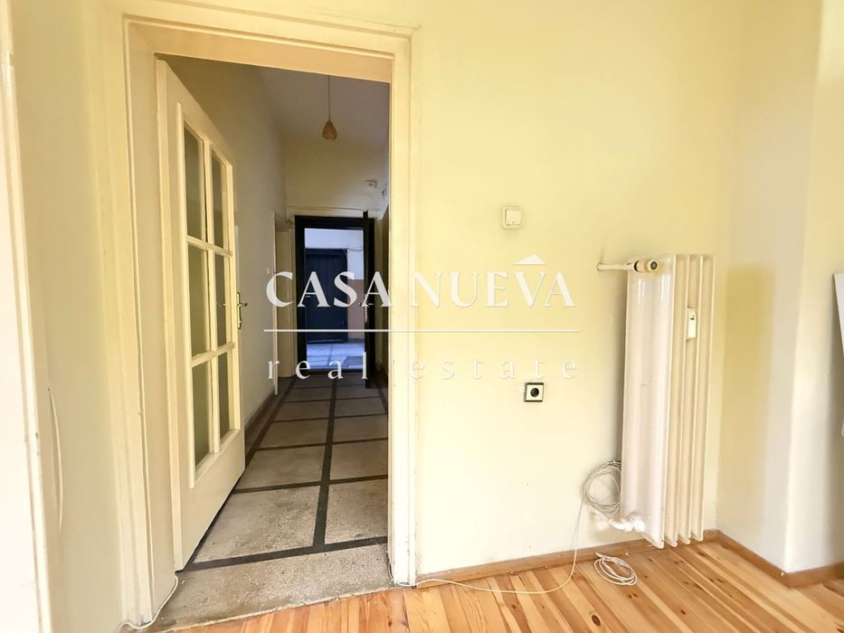 Продава се Тристаен апартамент в София, Център - 78 кв.м за 1210 €/кв.м - Снимка #4