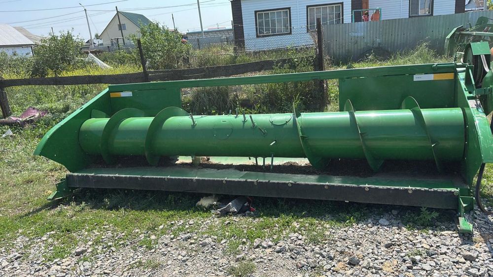 Продается комбайн John Deere W230 — в отличном состоянии!