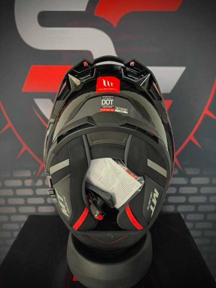 НОВА Каска MT Thunder 4 SV R25 B35 BLACK/RED