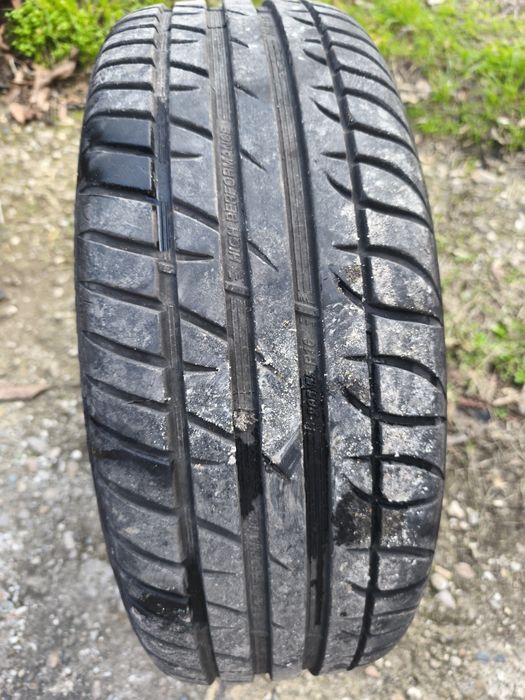 Гуми с джанти Тойота Аурис,2бр. Гуми с джанти Волво