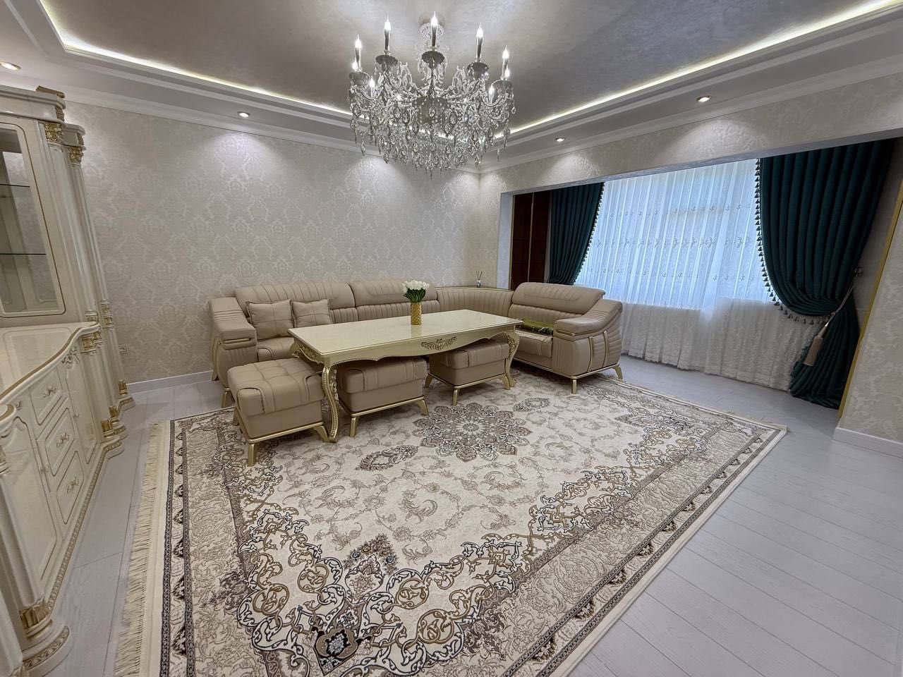 Продается 4 комнатная квартира ремонт ул.Садыка Азимова