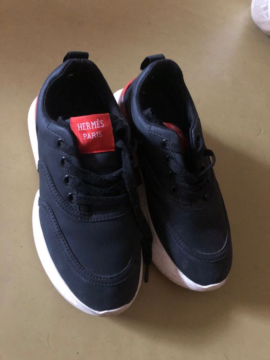 Детские кроссовки 36 размера