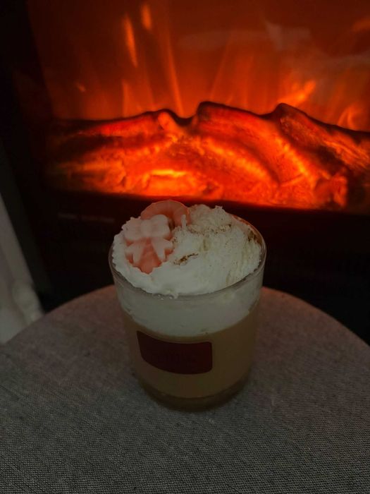 Lumanare hot chocolate