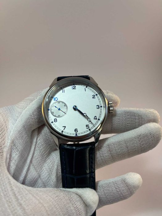 Класически и стилен 42мм часовник