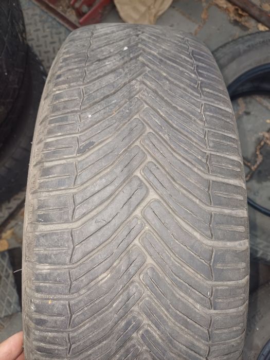 De vânzare 4 anvelope iarna Michelin 195 65 15 și semperit 215 65 16