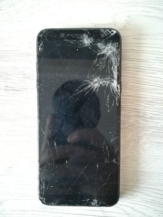 Самсунг А6 2018 года