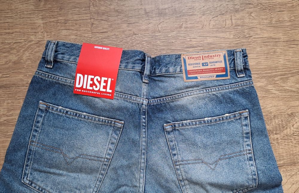 Diesel Blugi Scurti NOI ORIGINALI
