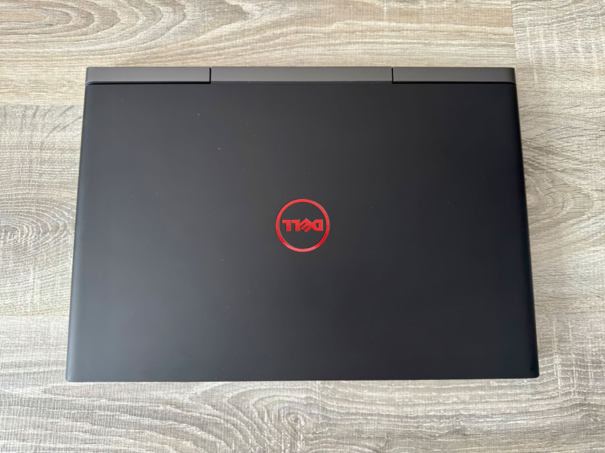 Laptop Dell Inspiron Gaming 7000