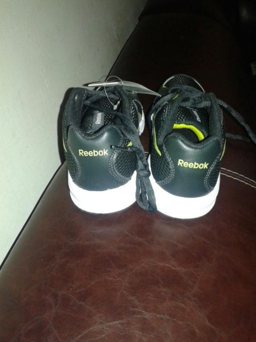 Vand adidasi reebok