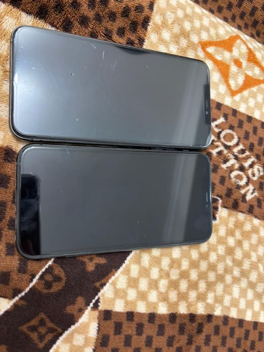 продам два айфона