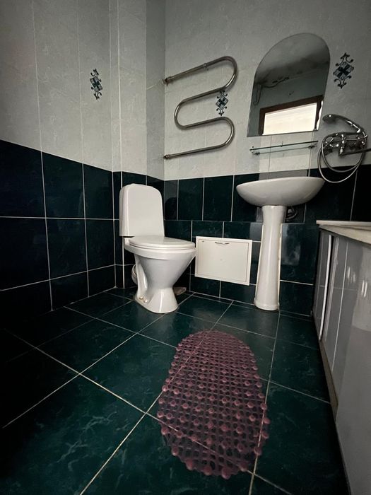 Продам 3 х комн. квар., 7 мкр, 83 дом,  5 этаж.