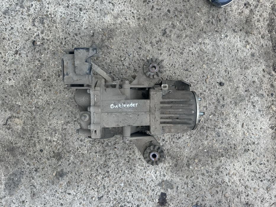 Заден Диференциал за Митсубиши Аутлендър 2007-2013г.!