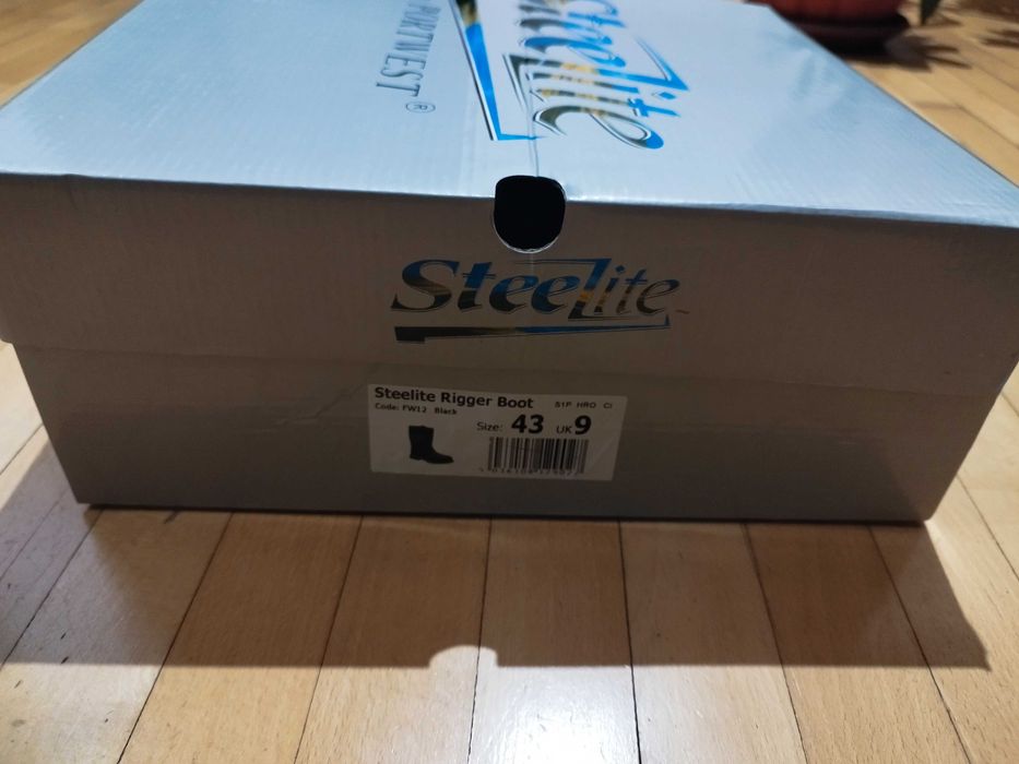 Работни обувки Steellite