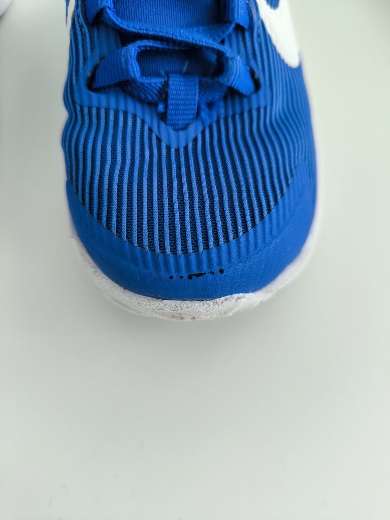 Маратонки за  момче Nike