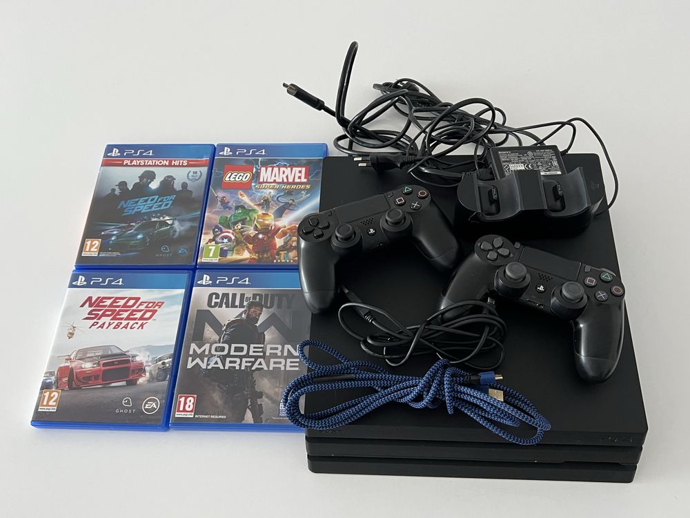 PlayStation 4Pro 1TB