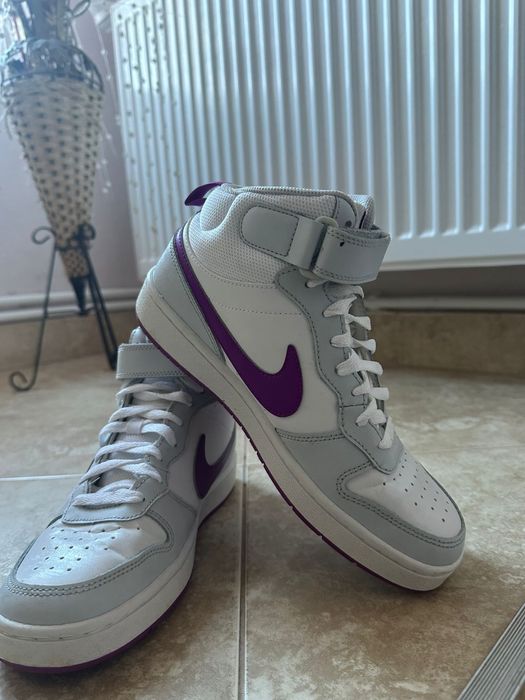 Nike Pantofi Sport Court Borough Mid 2
