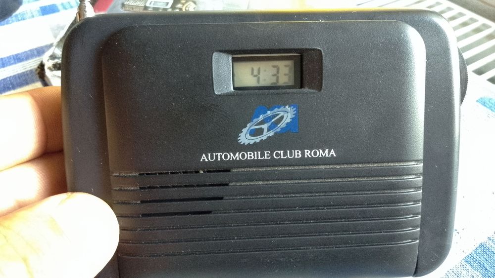 Radio portabil anii '90 Vintage Auto Roma Club
