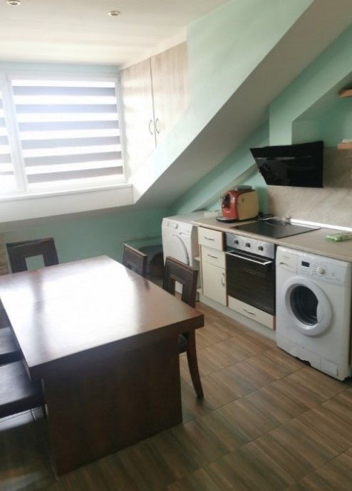 Продава се Тристаен апартамент в София, Център - 72 кв.м за 2084 €/кв.м - Снимка #1