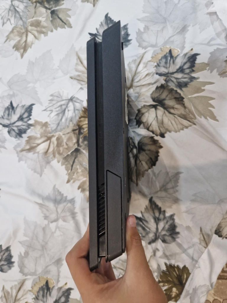 Playstation 4 slim 500 gb