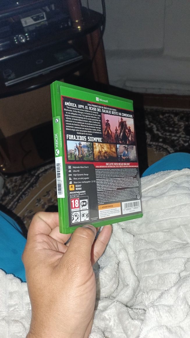 Диск RDR 2 Xbox one новый в отличном состоянии