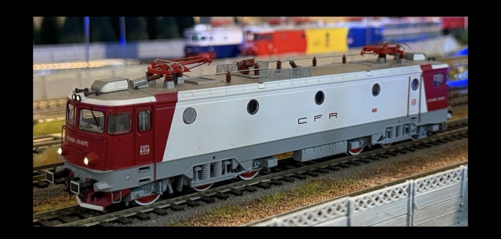 Vind 4 locomotive sacara Ho Din colectia personala