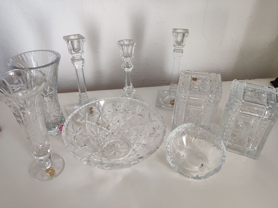 Set decorativ din cristal – vaze, sfeșnice și boluri elegante - Brasov