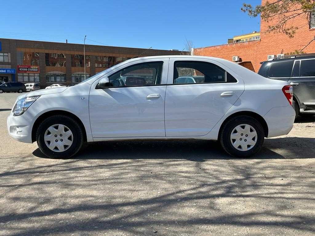 Chevrolet Cobalt БЕЗ ВОДИТЕЛЯ. Прокат авто. Аренда авто. Аренда машин.