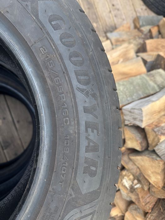 Good Year Efficient Grip Cargo 2 215/65/r16C