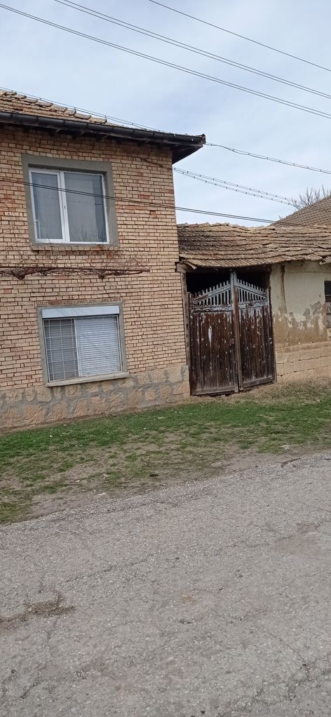 Продава се Къща в Велико Търново, Център - 90 кв.м за 278 €/кв.м - Снимка #1