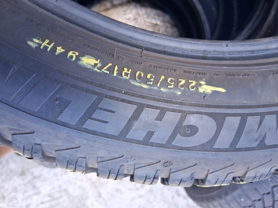 225 50 17 Мишелин 2бр зимни RUN FLAT