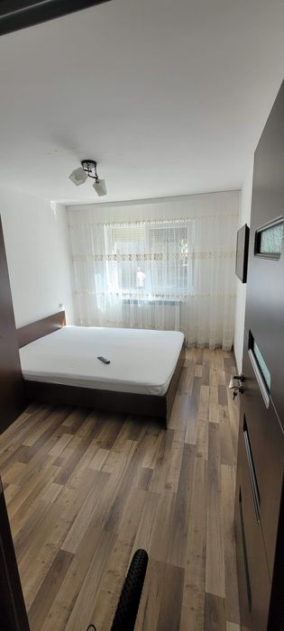 Vand apartament 2 camere mobilat si utilat zona sud Paco / scoala