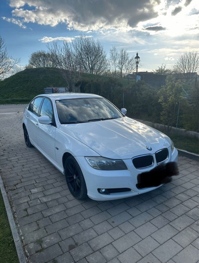 BMW 316i Benzina E90 Advantage Limousine Facelift N43 Alb