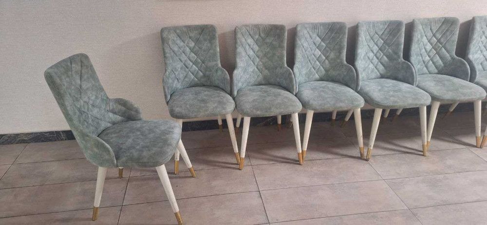 Продаются стуля для кафе и ресторанов