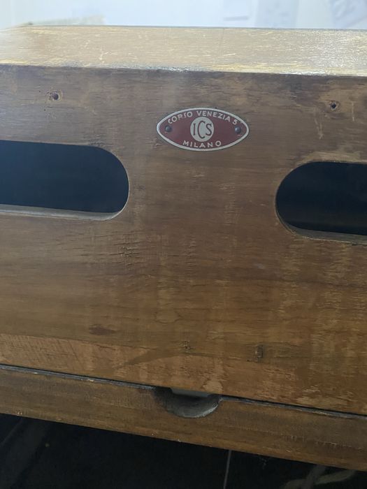 Vand radio de epoca peste 100 ani vechime. 100% FUNCTIONAL