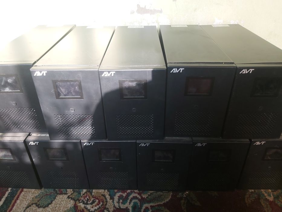 Ups 3000 VA,1800 watt.bez akumulyator.