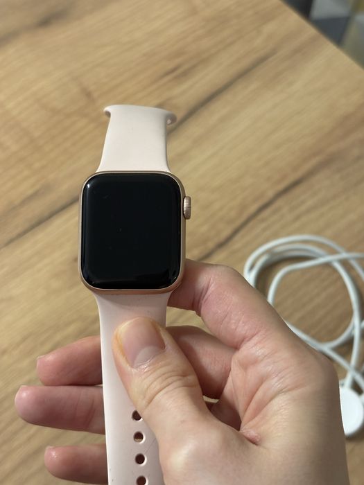 Apple Watch SE 40 mm