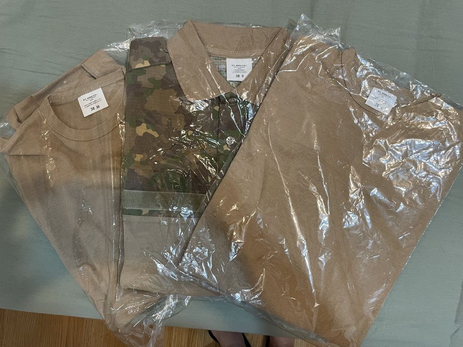 Vând/Schimb Bluze Militare