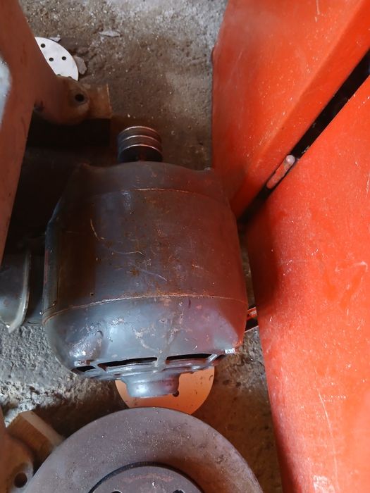 Strung american la220 v