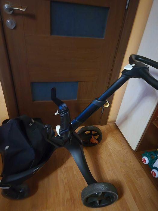 Carucior Stokke V6 2 in 1, scoica izi sleep si Isofix