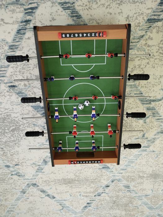 Настольная игра футбол.