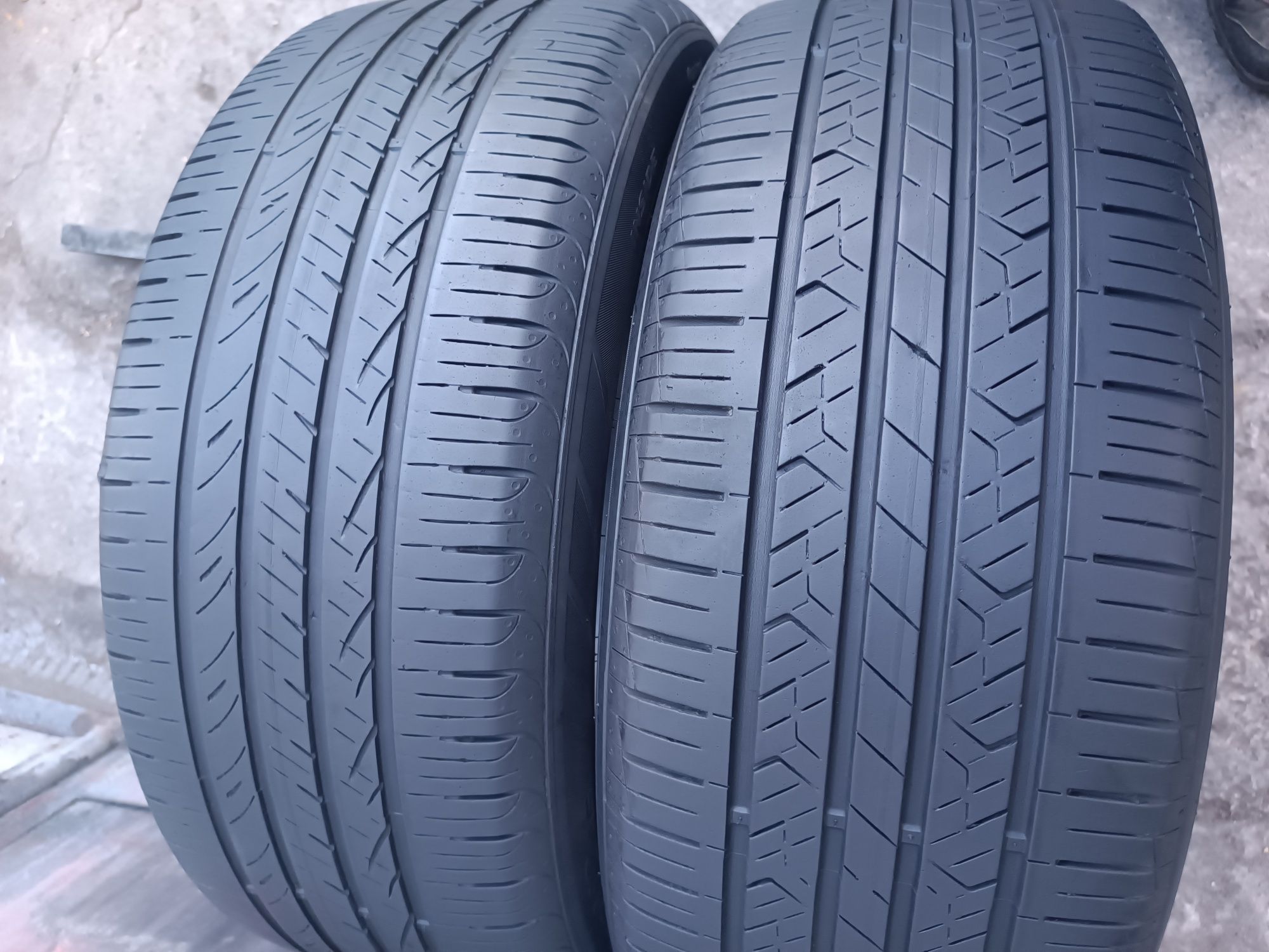 215/55/17 Hankook .