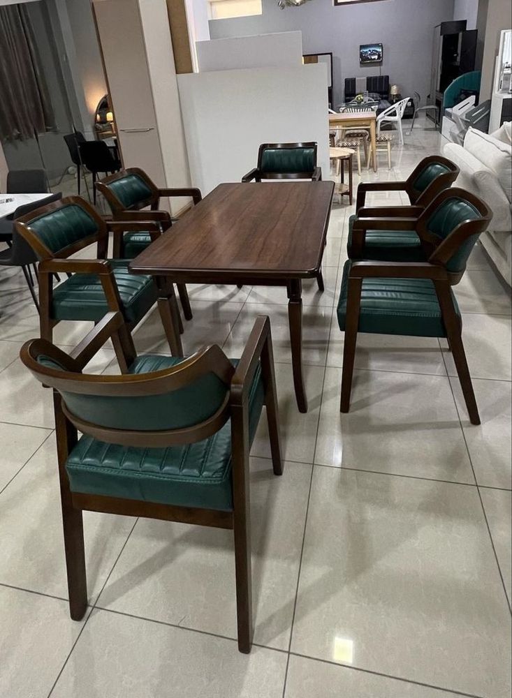 Kafe va restaranlar uchun  6.1 stol stulimiza
