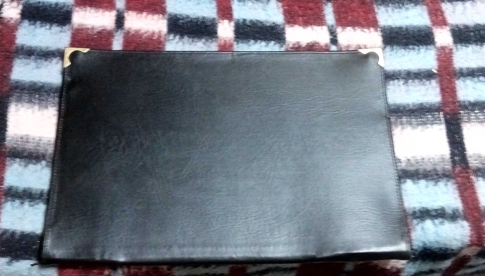 Папка черна, органайзер за документи 39/27см