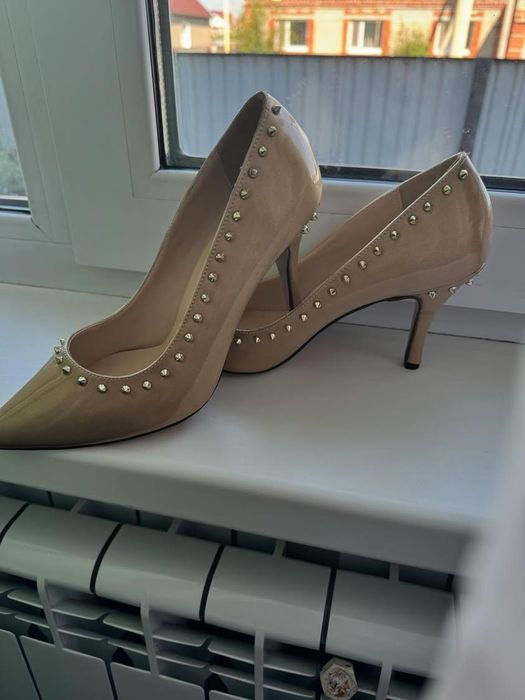 Продам абсолютно новые туфли