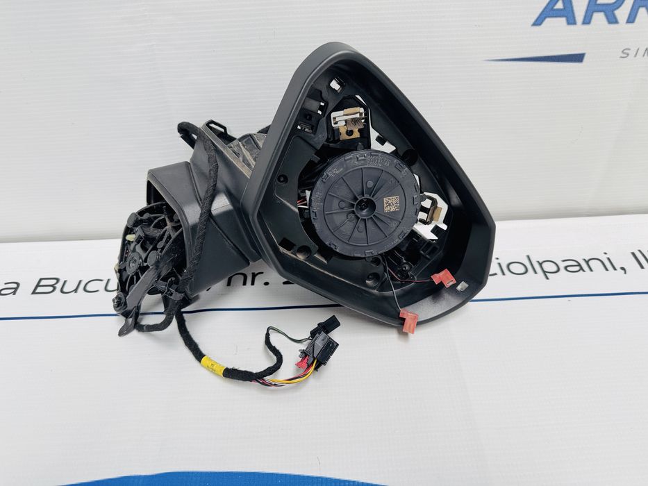 Corp oglinda dreapta Audi Q3 sportback dupa 2019!