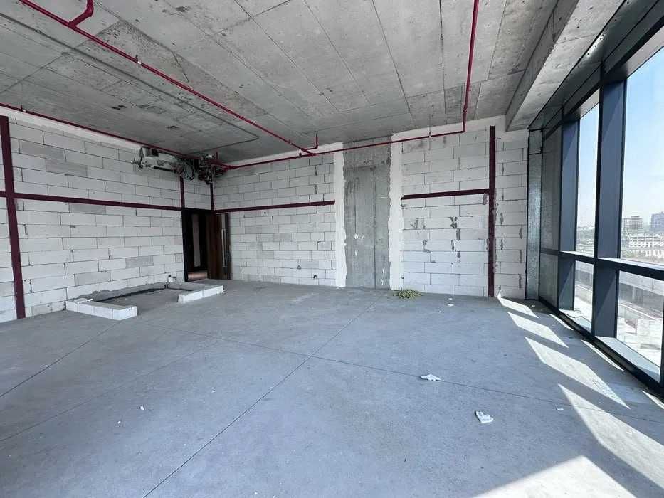 ПРОДАЕТСЯ нежиле помещение в ЖК "Piramit Tower" 72м2